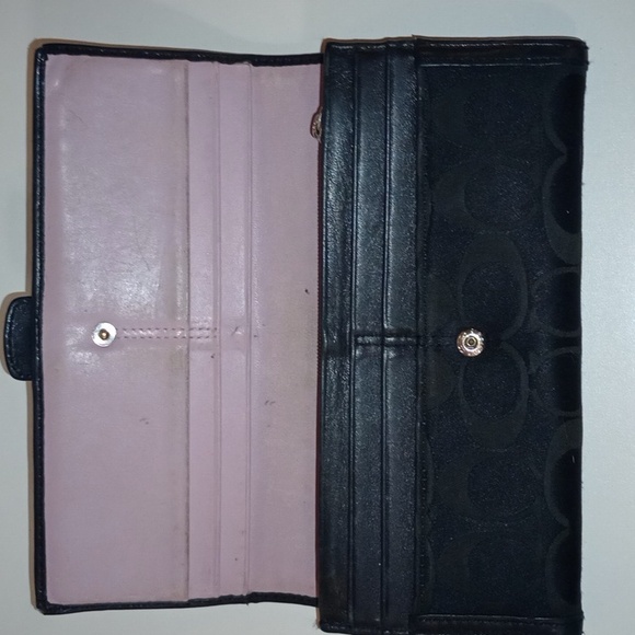 Coach Wallet - Picture 3 of 8